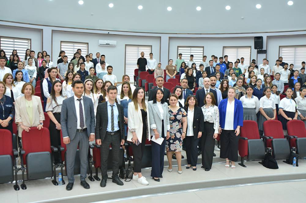 Naxçıvan Dövlət Universitetinin Beynəlxalq Məktəbində “Naxçıvanda məktəb və universitetlər üçün Almaniya günü” keçirilib