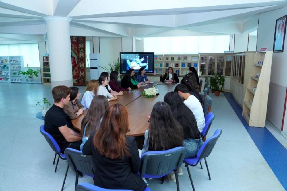 NDU-da “Media və süni intellekt” adlı dəyirmi masa keçirilib