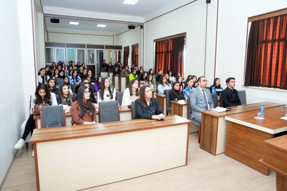 NDU-nun Xarici dillər fakültəsində "Narkomaniya və narkotizmə qarşı mübarizə sağlam həyatın təminatıdır" mövzusunda seminar keçirilib