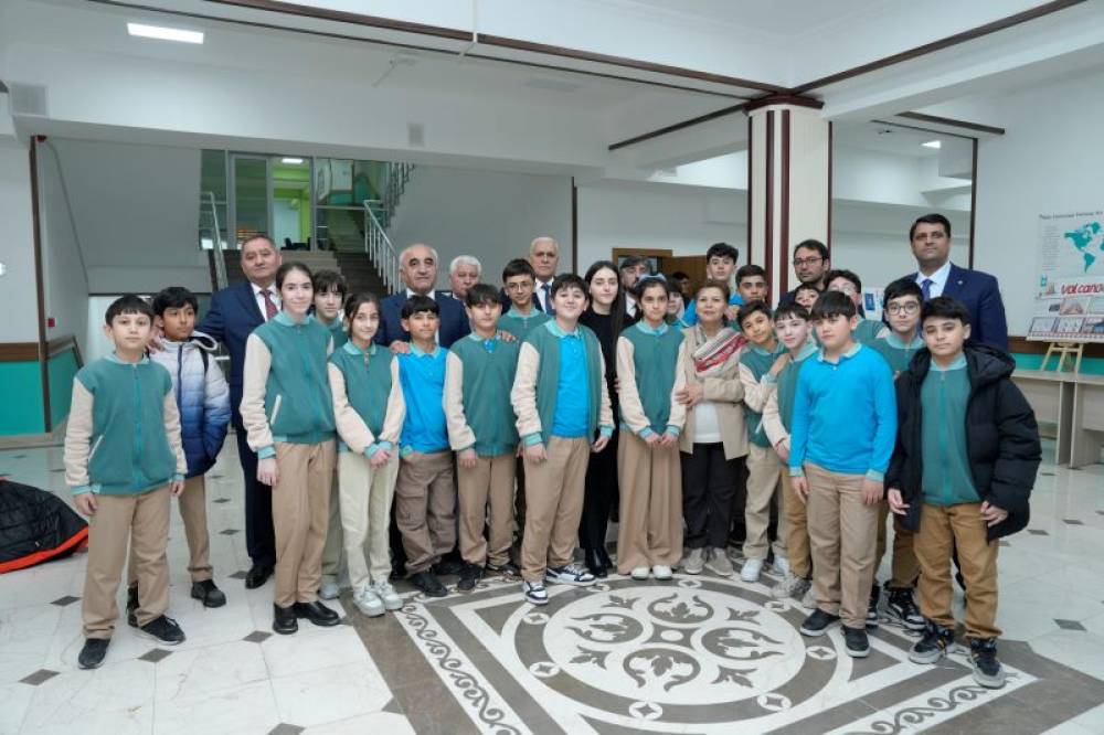 UNEC nümayəndə heyəti NDU-nun nəzdində İngilis dili Təmayüllü Gimnaziya və Beynəlxalq Kembric Məktəbində olub