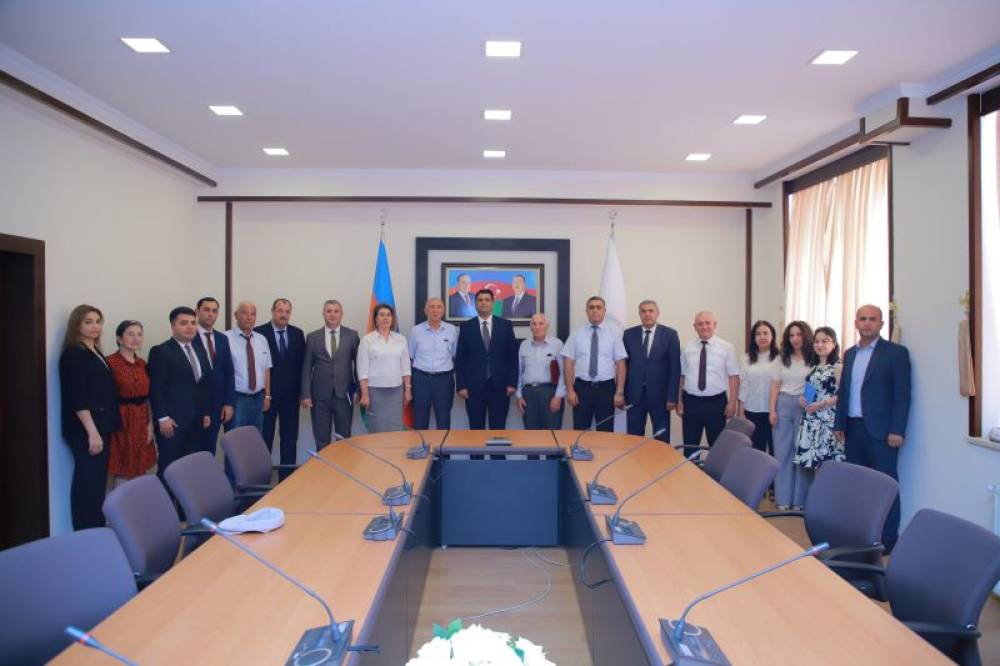 Fizika-riyaziyyat üzrə fəlsəfə doktoru, dosent Xanəli Həsənova universitetin “Fəxri Fərmanı” təqdim olunub