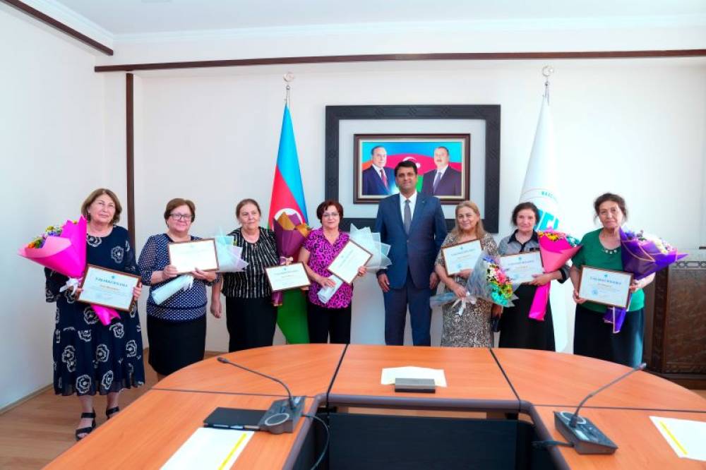 Naxçıvan Dövlət Universitetində təqaüdə yola salınan tədrisə köməkçi heyətlə görüş keçirilib