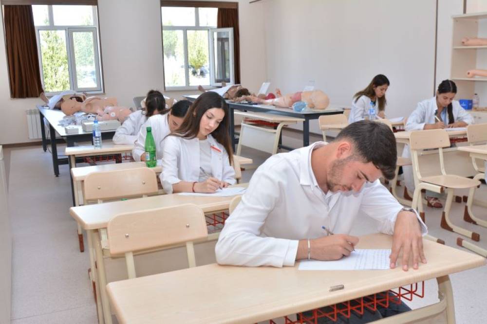 Naçxıvan Dövlət Universitetinin Tibb fakültəsinin tələbələri üçün yekun dövlət attestasiyası keçirilib
