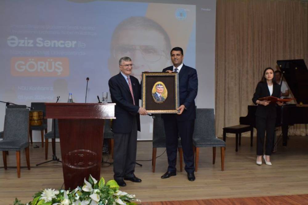 Nobel mükafatçısı Əziz Səncər Naxçıvan Dövlət Universitetində olub