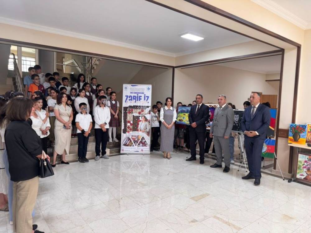 NDU-nun tələbəsinin “Zərif iz” adlı ilk fərdi və şagird yaradıcılığına həsr olunmuş sərgilər keçirilib