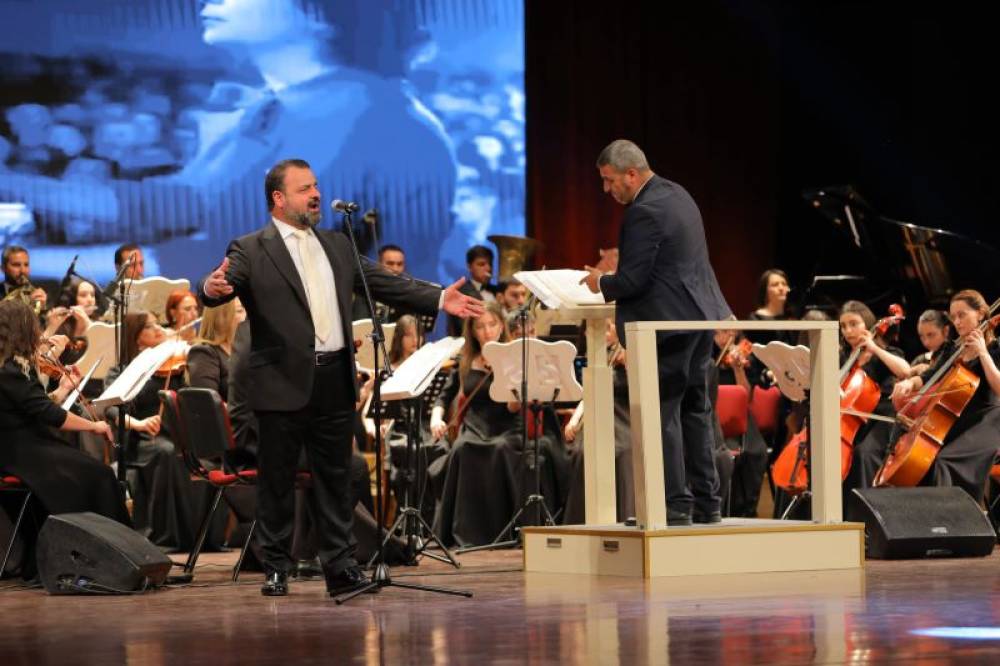Naxçıvanda 15 İyun – Milli Qurtuluş Gününə və "Konstitusiya və Suverenlik ili"nə  həsr olunmuş konsert proqramı təşkil edilib