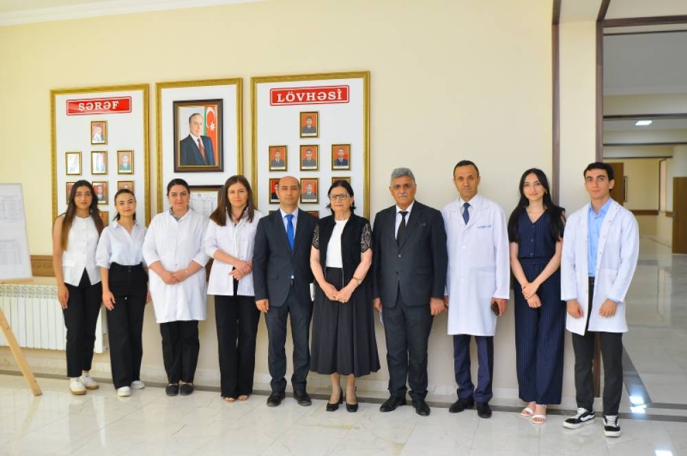 Naxçıvan Dövlət Universitetinin Tibb fakültəsinin kollektivi “Sağlam gənclik ,Sağlam gələcək!” layihəsi çərçivəsində Gimnaziyada olub