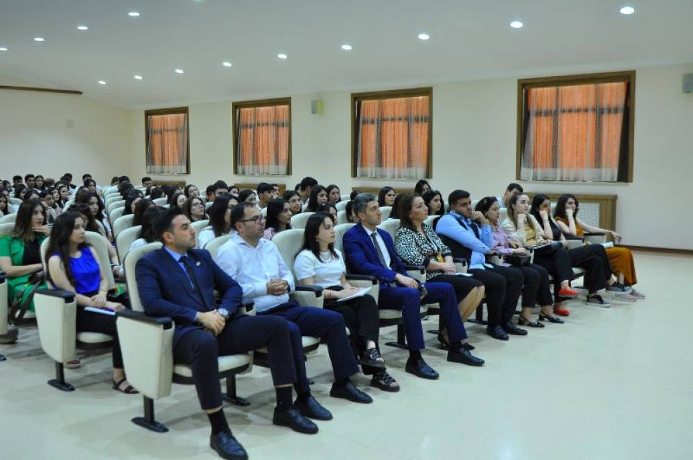 NDU-da Karyera Sərgisi çərçivəsində “Karyerada etik prinsiplər və şəffaflıq” mövzusunda təlim keçirilib