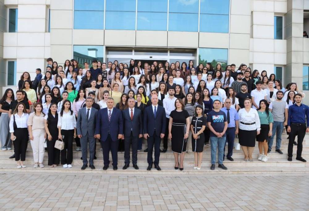 NDU-da  “Açıq mikrofon” layihəsi çərçivəsində Naxçıvan Muxtar Respublikasının təhsil naziri Elxan Nəcəfov tələbələrlə görüşüb