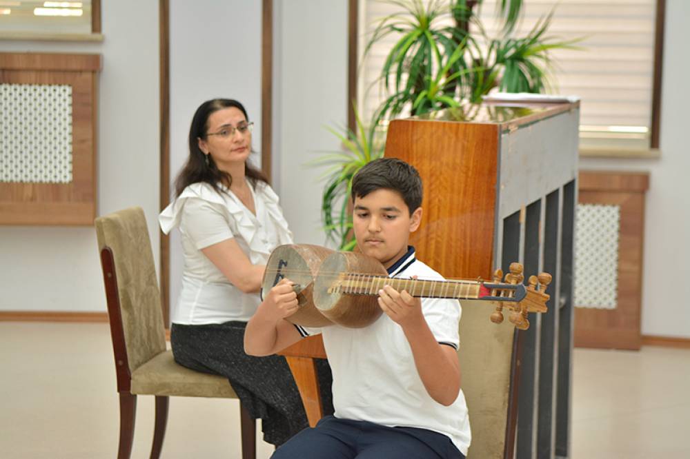 Naxçıvan Dövlət Universitetinin Beynəlxalq Məktəbində Ulu öndər Heydər Əliyevin 101 illik yubileyi ilə bağlı tədbir keçirilib