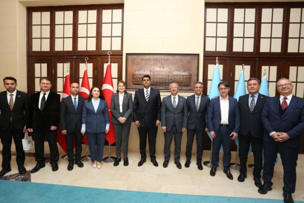 NDU-nun rektoru Elbrus İsayev və nümayəndə heyəti Türkiyənin Qazi Universitetinə səfər edib