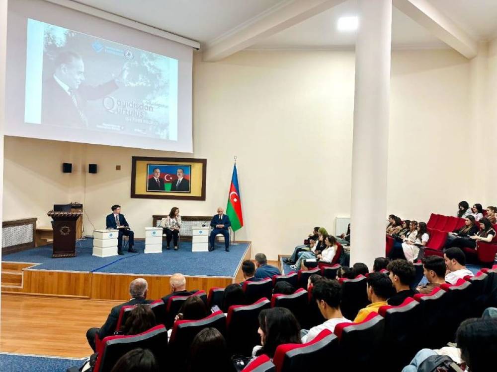 NDU-da “Qayıdışdan başlayan Qurtuluş” adlı panel müzakirə keçirilib