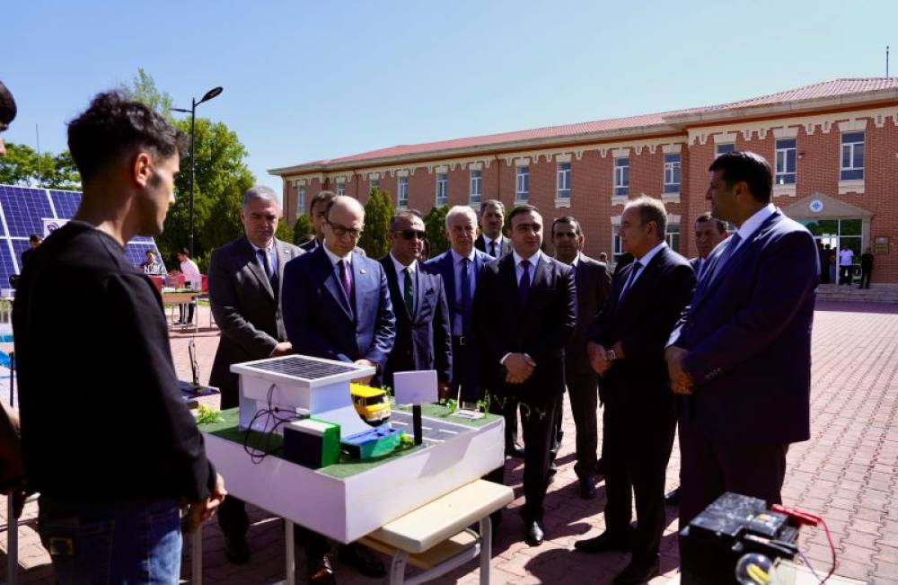 Naxçıvan Dövlət Universitetində 26-27 may tarixlərini əhatə edən  “Süni intellekt: nəzəriyyədən praktikaya” mövzusunda II Beynəlxalq Elmi konfransı öz işinə başlayıb