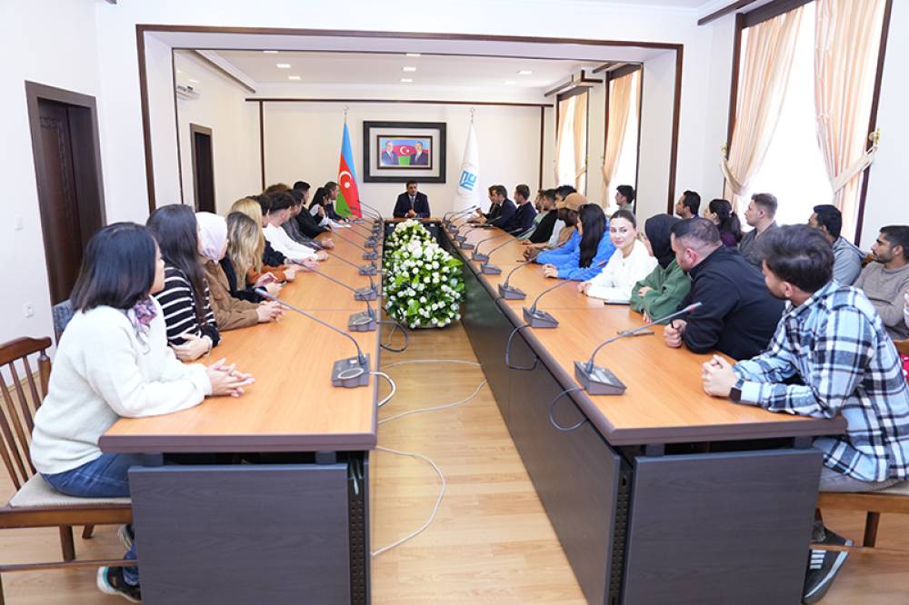 Naxçıvan Dövlət Universitetində əcnəbi tələbələrlə görüş keçirilib