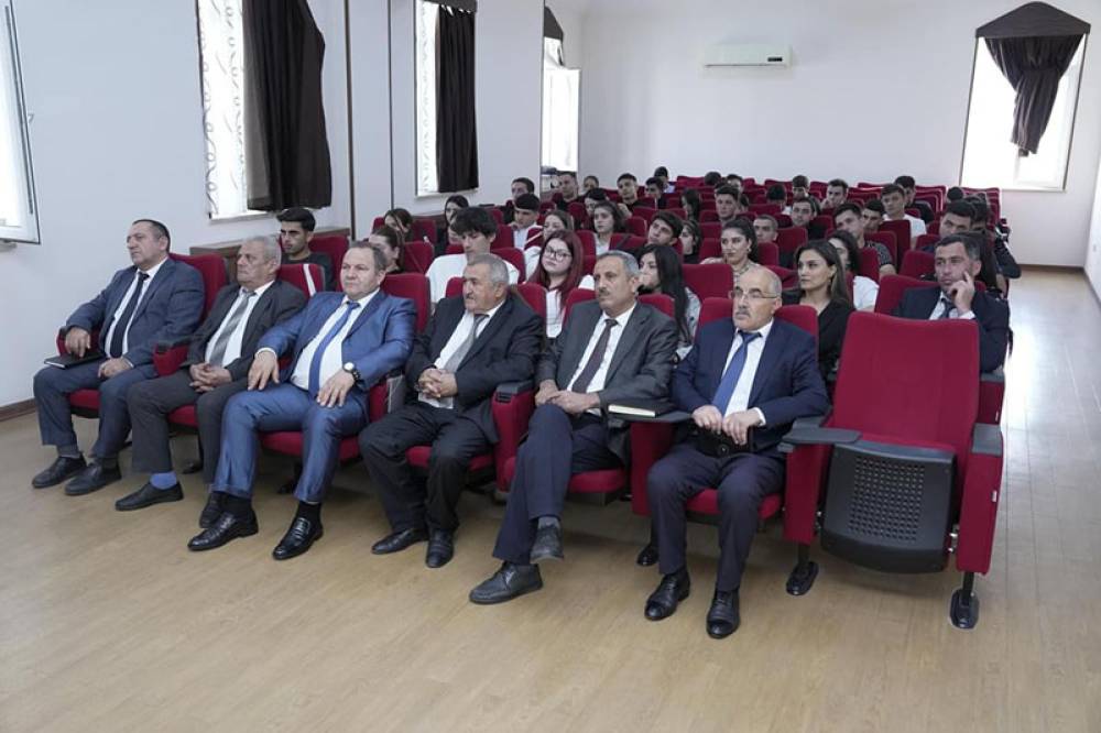 Naxçıvan Dövlət Universitetində Arıçılığın dünyada və Azərbaycandakı son vəziyyəti haqqında vebinar keçirilib