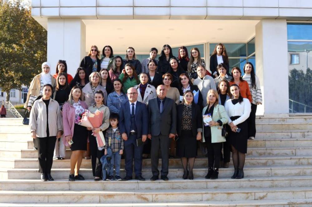 Naxçıvan Dövlət Universitetində metodik vəsaitin təqdimatı keçirilib