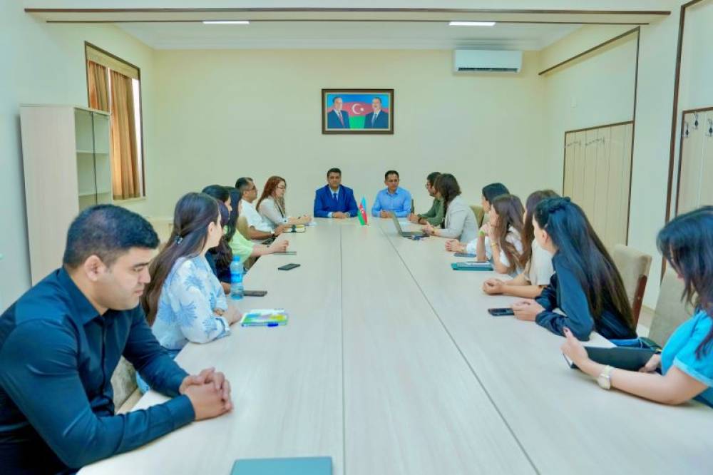 Naxçıvan Dövlət Universitetinin Beynəlxalq Kembric Məktəbində xaricdən dəvət olunan akademik koordinator dərs keçəcək